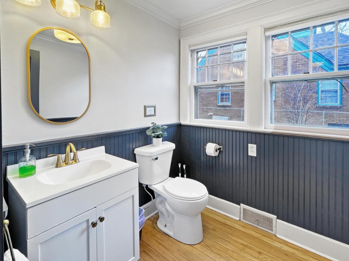 Cozy 3Br Home By Ingersoll Restaurant Scene Des Moines Exterior photo